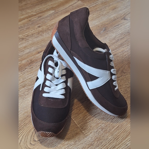 Loft Everyday Trainer - 9 - Picture 8 of 12